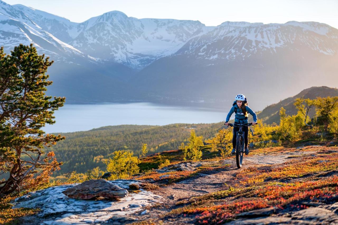 Reisa Lodge Storslett Экстерьер фото